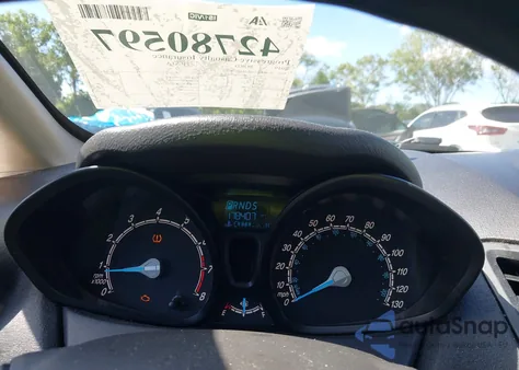 2019 Ford Fiesta S z USA, uszkodzony, nr VIN 3FADP4AJ8KM104107